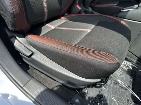 New 2025 Nissan Versa SR w/ Trunk Package image 9