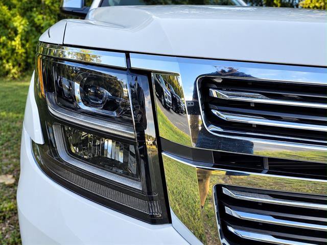 Used 2018 Chevrolet Suburban Premier AWD/4WD image 12