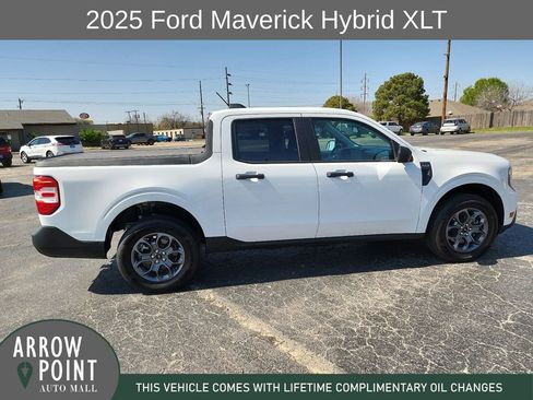 Used 2025 Ford Maverick XLT image 13
