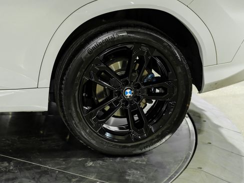 Used 2025 BMW X2 xDrive28i w/ M Sport Package AWD/4WD image 62