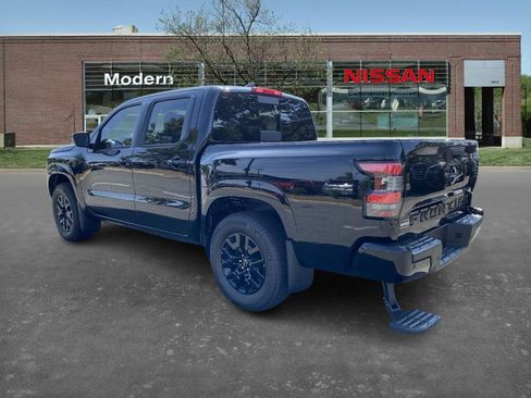 New 2026 Nissan Frontier SV image 2