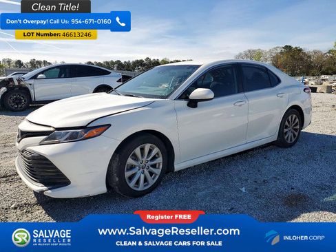 Used 2020 Toyota Camry LE image 1