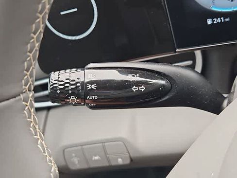 Certified 2023 Hyundai Elantra SEL w/ Convenience Package image 25