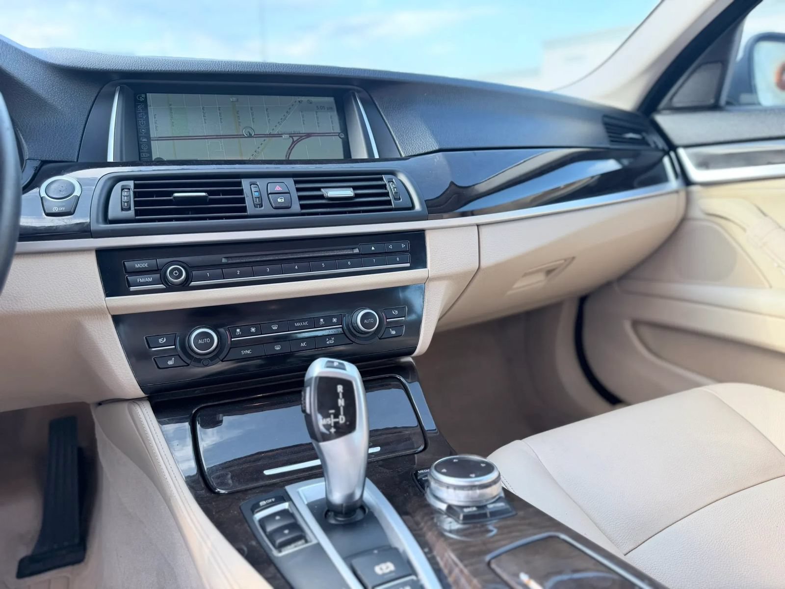 Used 2014 BMW 535i Sedan RWD image 24