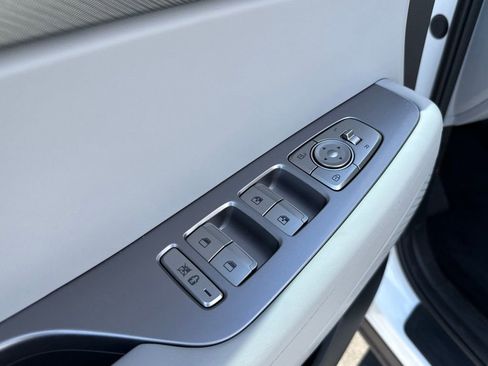 New 2025 Hyundai Palisade SE FWD image 16