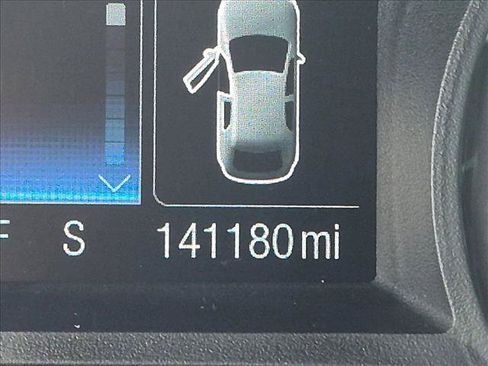 Used 2018 Ford Edge SE FWD image 12