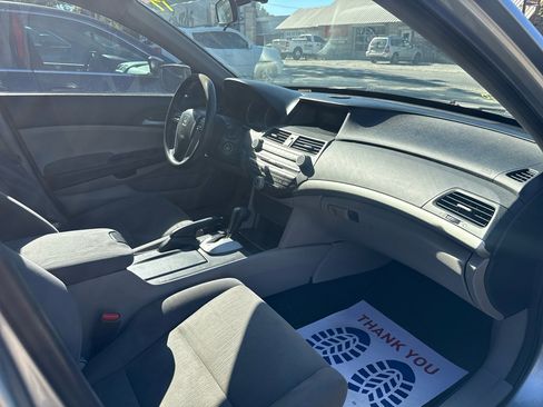 Used 2012 Honda Accord LX image 10