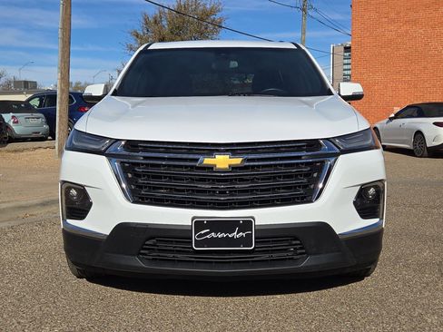 Used 2023 Chevrolet Traverse LT image 10