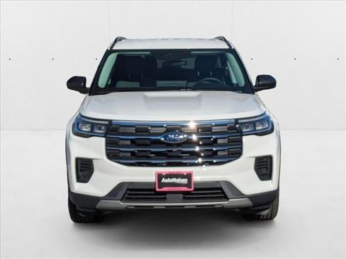New 2025 Ford Explorer Active image 6