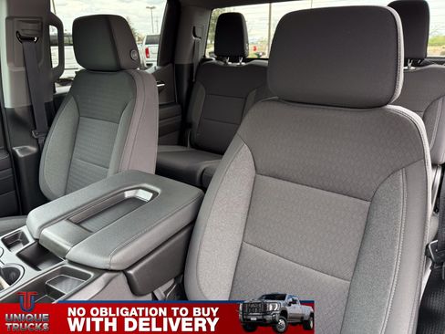Used 2024 GMC Sierra 1500 SLE image 18