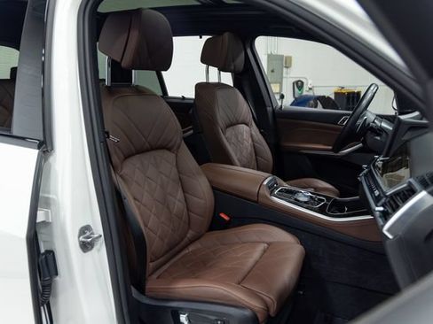 Used 2026 BMW X5 xDrive40i w/ Executive Package AWD/4WD image 25