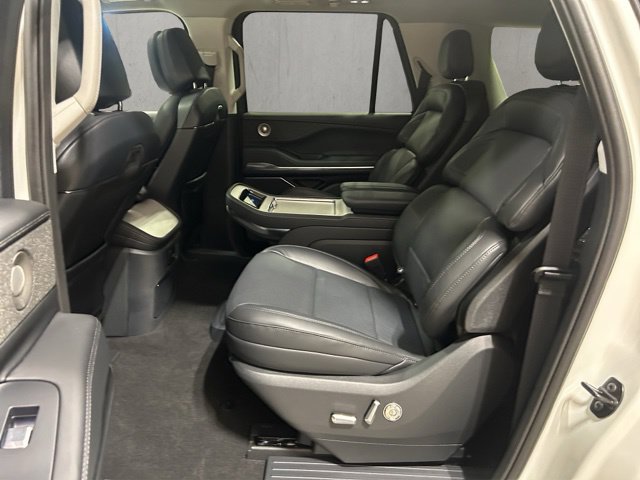 New 2027 Lincoln Navigator L Reserve AWD/4WD image 21