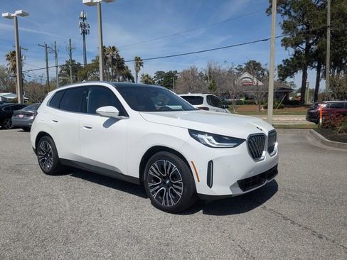 Used 2025 BMW X3 xDrive30i w/ Convenience Package image 3