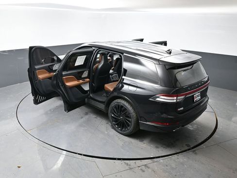 Used 2022 Lincoln Aviator Reserve w/ Equipment Group 201A image 62