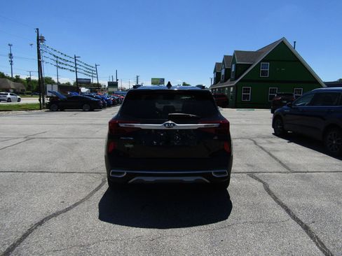 Used 2021 Kia Seltos S AWD/4WD image 6