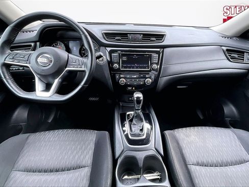 Used 2018 Nissan Rogue SV image 7