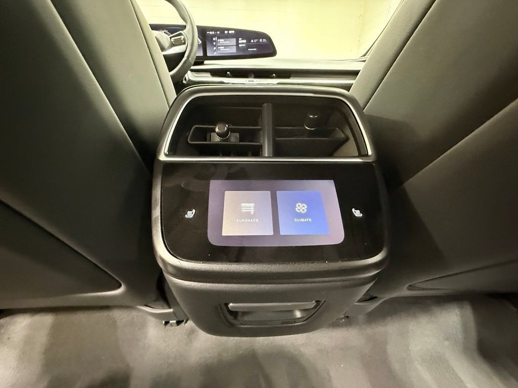 Used 2024 Lucid Air Touring AWD/4WD image 29