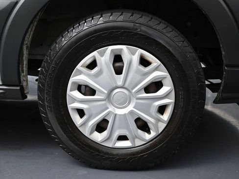 Used 2015 Ford Transit 350 XLT image 14