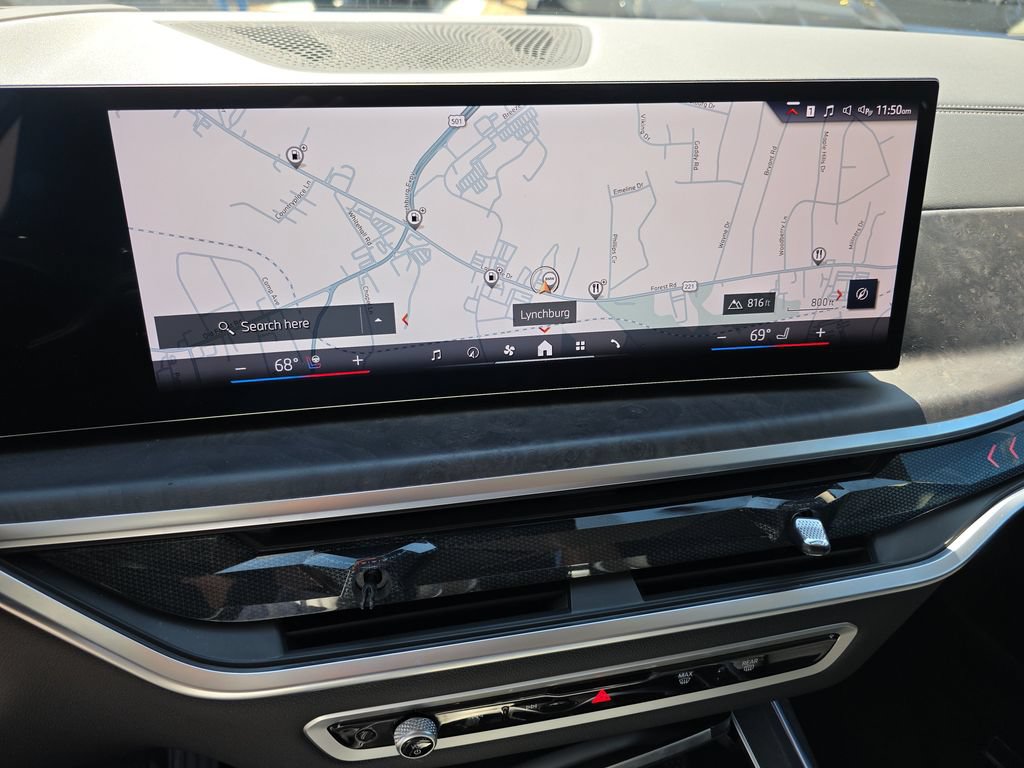 Used 2025 BMW X7 xDrive40i w/ Premium Package AWD/4WD image 28
