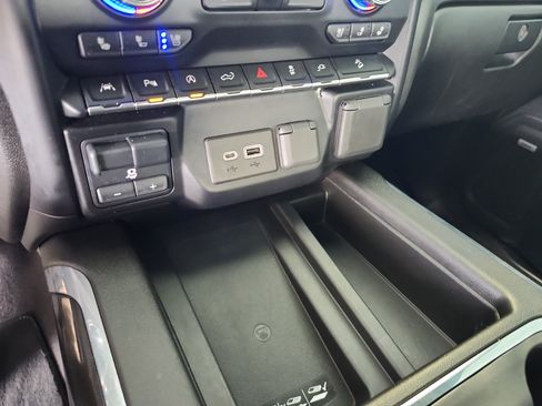Used 2021 GMC Sierra 1500 AT4 w/ AT4 Value Package AWD/4WD image 27