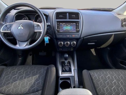 Used 2025 Mitsubishi Outlander Sport ES AWD/4WD image 15