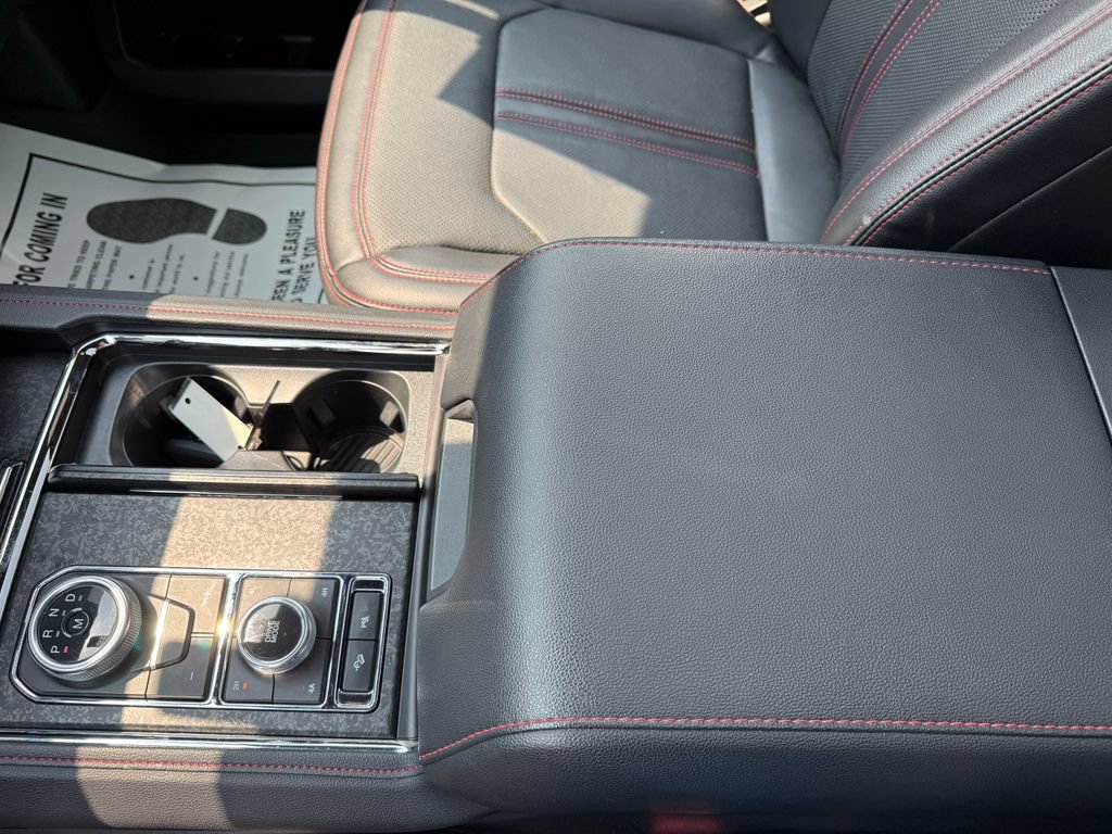 Used 2024 Ford Expedition Max Limited AWD/4WD image 37