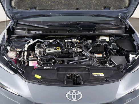 Used 2024 Toyota Prius LE image 17