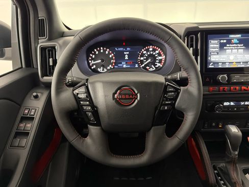 New 2026 Nissan Frontier PRO-4X w/ Pro-4x Convenience Package AWD/4WD image 17