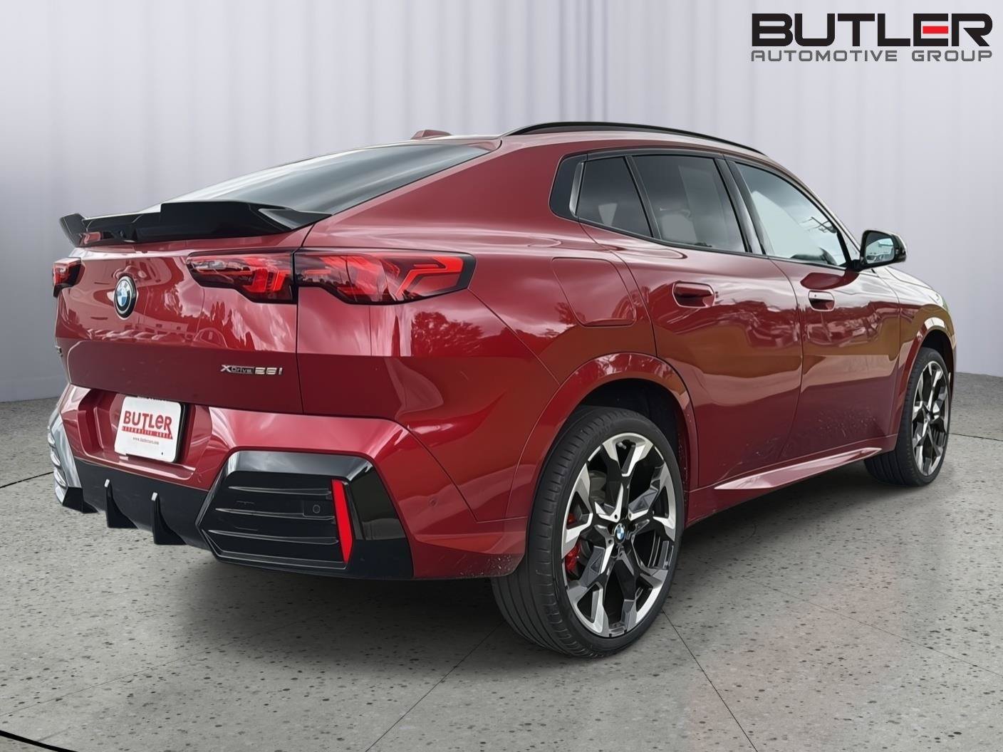 Used 2026 BMW X2 xDrive28i w/ Technology Package AWD/4WD image 6