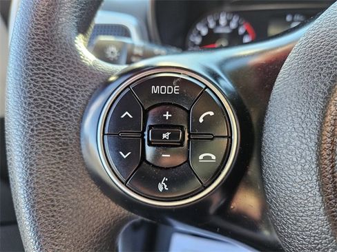 Used 2022 Kia Soul LX w/ Technology Package image 27