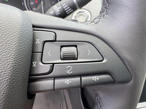 Used 2019 Cadillac XT4 Premium Luxury FWD image 36