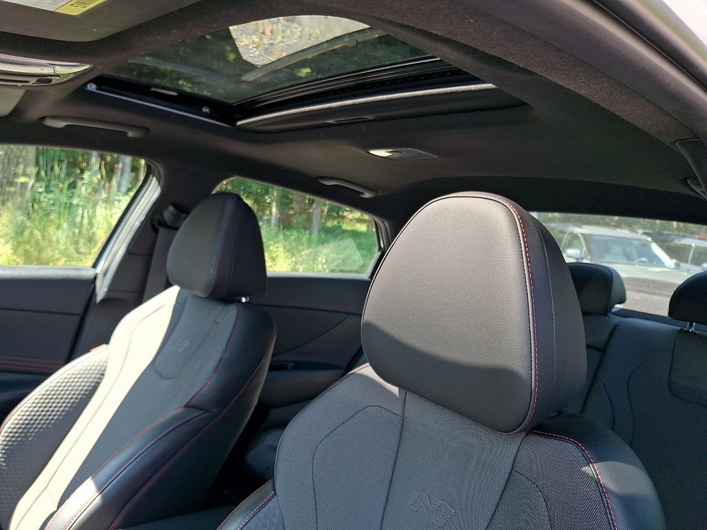 Certified 2023 Hyundai Elantra N Line FWD image 16