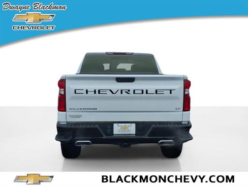 Used 2022 Chevrolet Silverado 1500 LT Trail Boss w/ Convenience Package II image 4