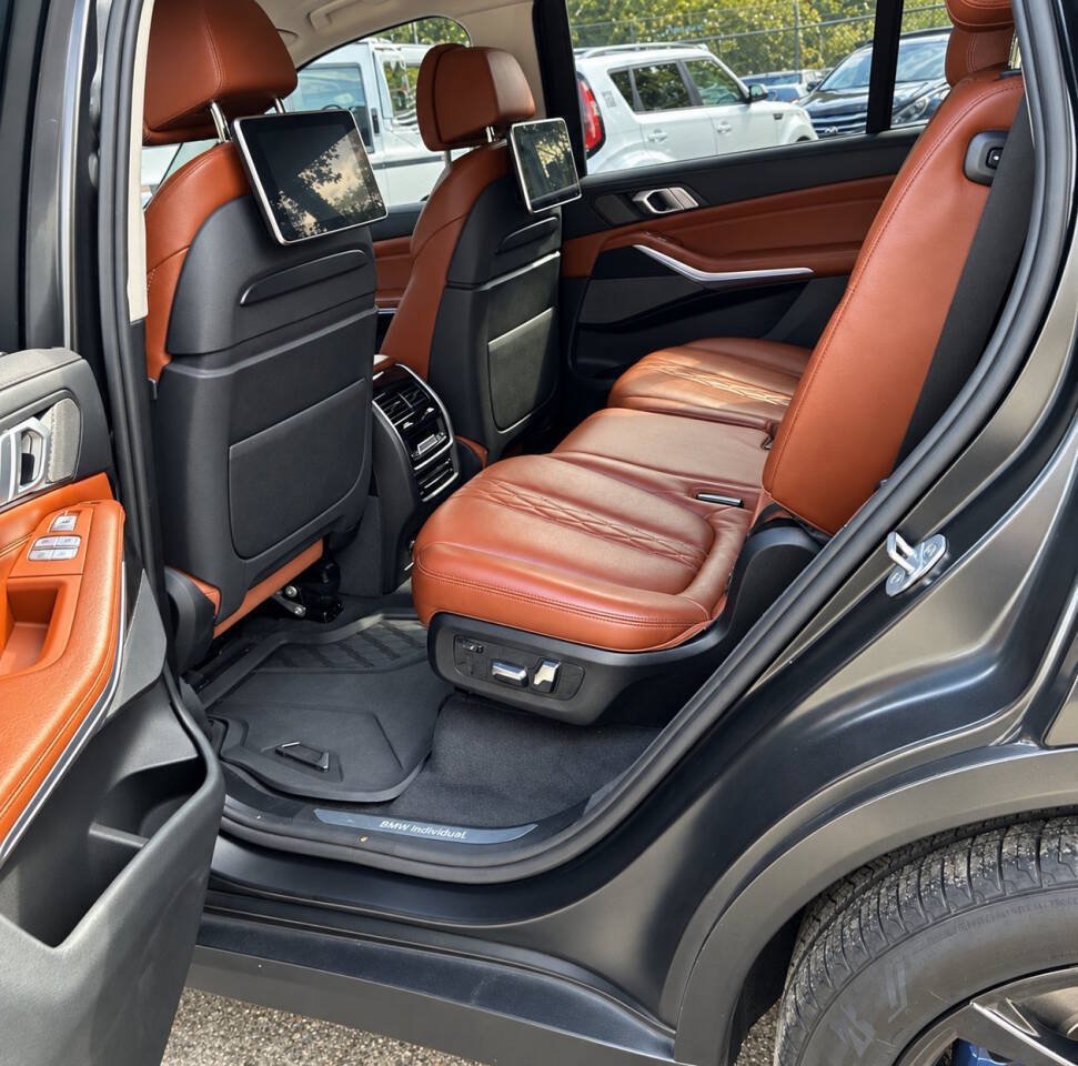 Used 2019 BMW X7 xDrive40i w/ Premium Package AWD/4WD image 8