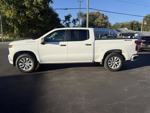 Used 2019 Chevrolet Silverado 1500 Custom w/ Custom Value Package image 14