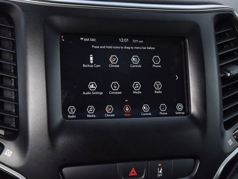 Used 2021 Jeep Cherokee Latitude image 27