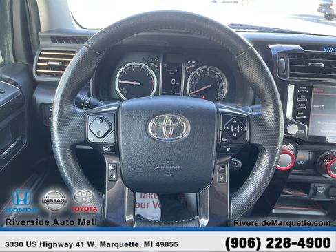 Used 2020 Toyota 4Runner Venture w/ Moonroof Package image 21