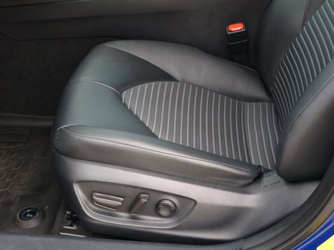 Used 2024 Toyota Camry SE image 16