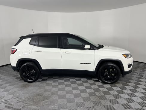 Used 2018 Jeep Compass Latitude w/ Popular Equipment Group image 13