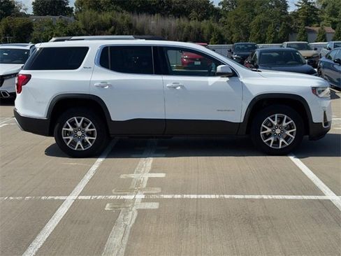Used 2020 GMC Acadia SLT image 2
