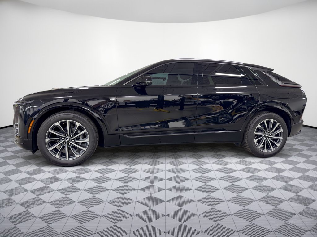 Certified 2024 Cadillac Lyriq Sport AWD/4WD image 2