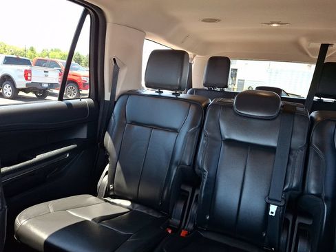 Used 2022 Ford Expedition Max XLT AWD/4WD image 19
