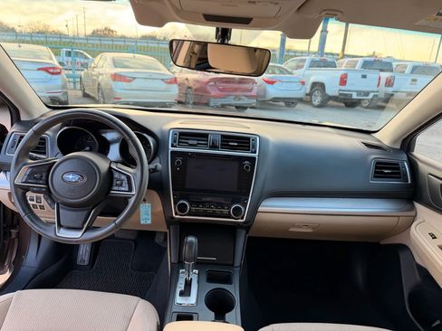 Used 2019 Subaru Outback 2.5i Premium image 17