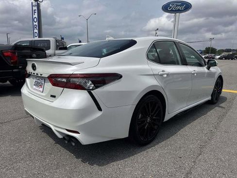 Used 2022 Toyota Camry XSE FWD image 5