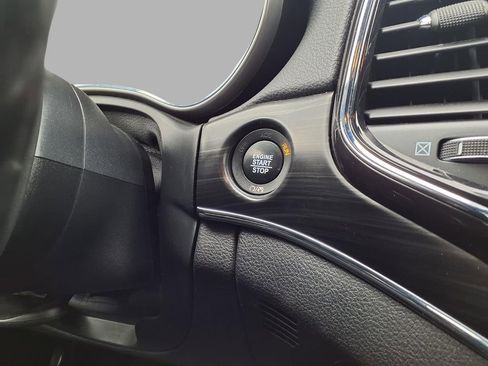 Used 2021 Jeep Grand Cherokee Limited w/ Premium Lighting Group image 9