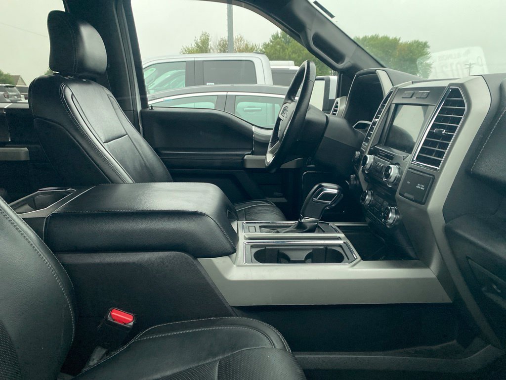 Used 2016 Ford F150 Lariat w/ Equipment Group 502A Luxury AWD/4WD image 7