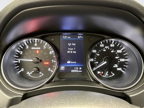 Used 2018 Nissan Rogue S AWD/4WD image 13