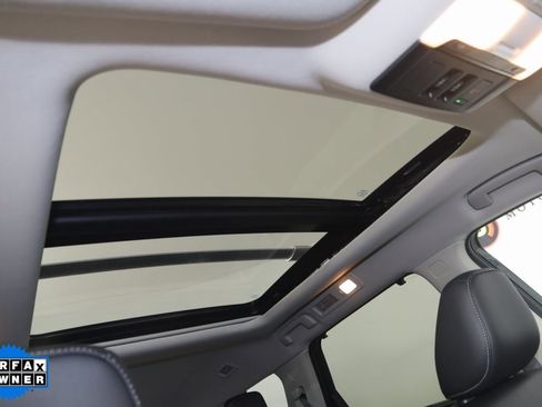 Used 2024 Nissan Pathfinder Platinum w/ Cargo Package image 11