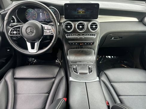 Used 2023 Mercedes-Benz GLC 300 4MATIC Coupe image 4