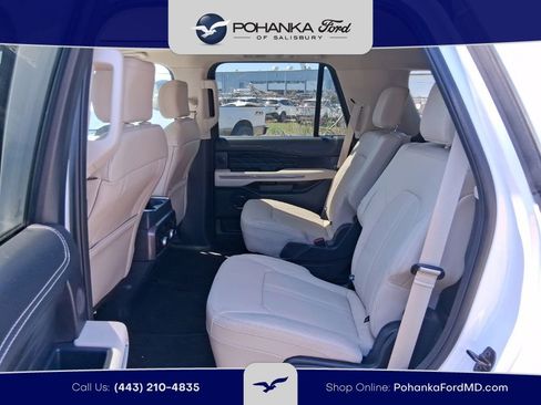 Used 2023 Ford Expedition Platinum AWD/4WD image 10